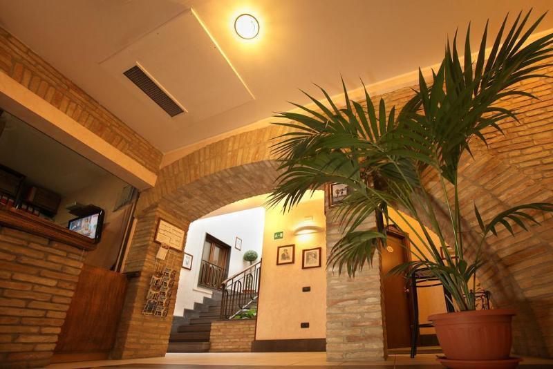 Arcobaleno Rooms Cagliari Esterno foto