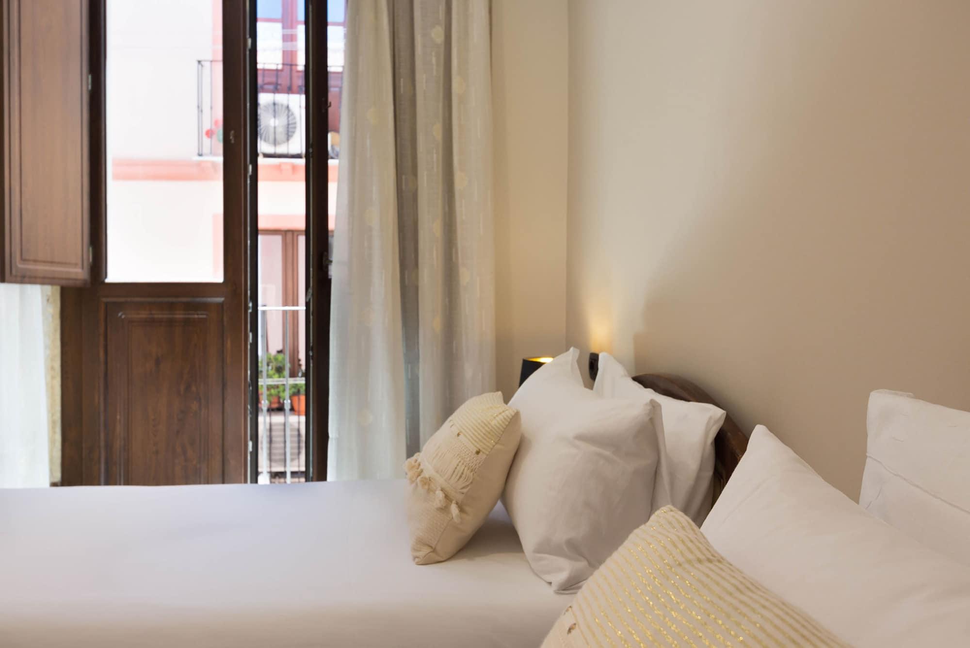 Arcobaleno Rooms Cagliari Esterno foto
