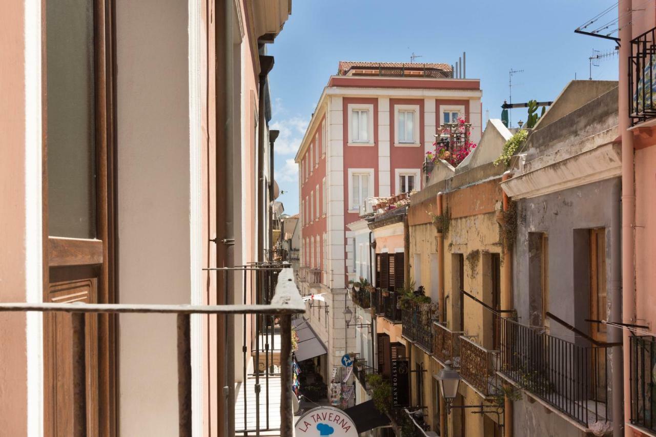 Arcobaleno Rooms Cagliari Esterno foto